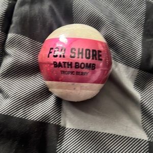 PINK For Shore Tropical Berry Bath Bomb